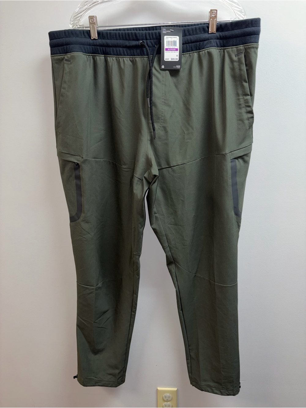Under Armour Olive Green and Black Unstoppable Woven Mens Cargo Pants XXL NWT